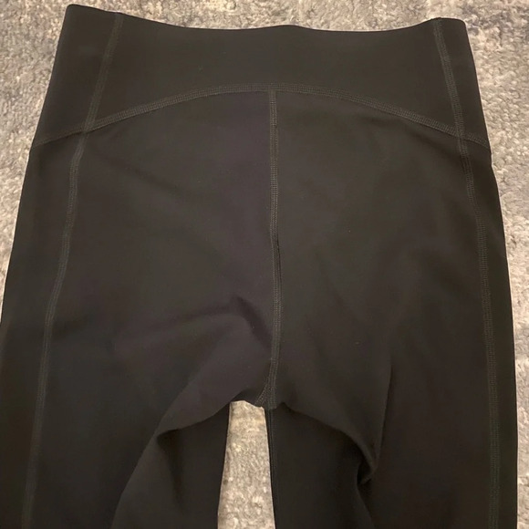 NWT $98! Spanx Cropped Icon Leggings, SZ XS, Very Black - Picture 4 of 8